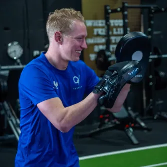 boksen pads training s gravendeel techniek training qv-training bokshandschoenen coaching